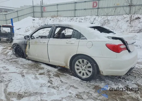 2012 Chrysler 200 Lx z USA, uszkodzony, nr VIN 1C3CCBAB7CN154457